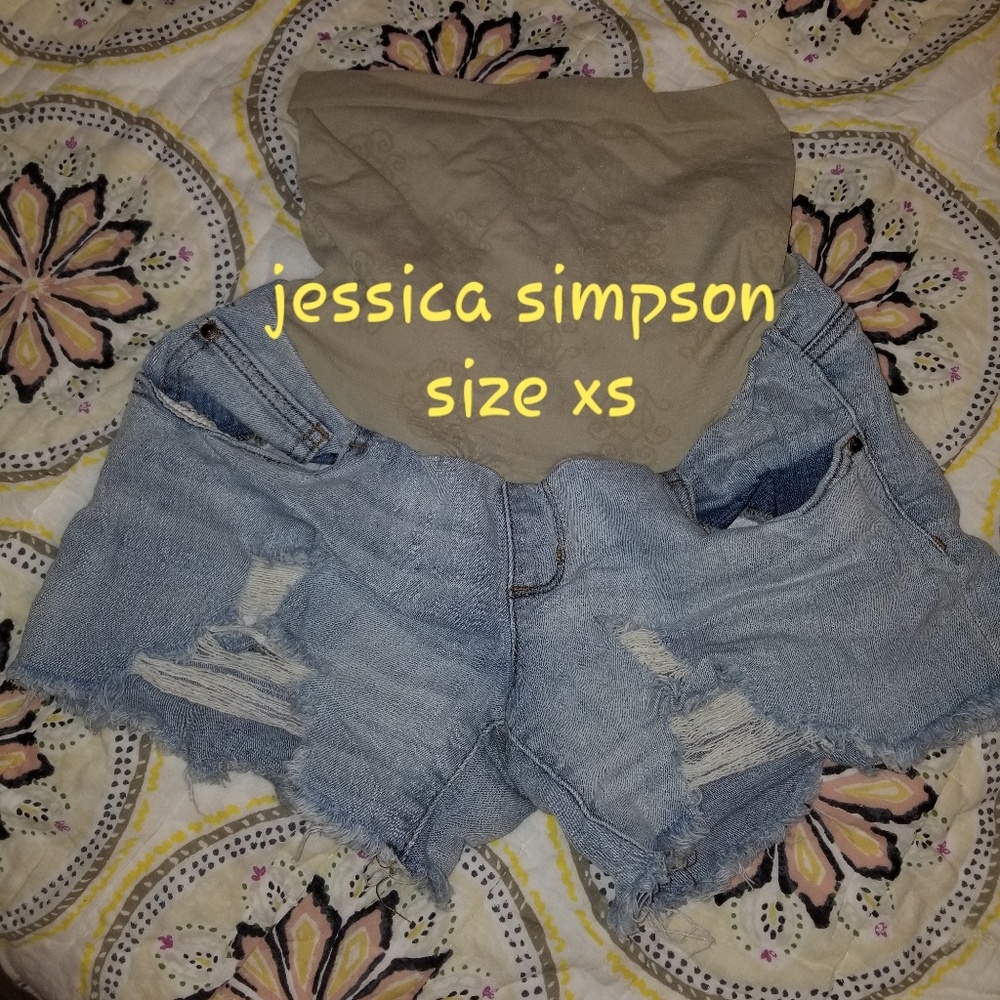 MATERNITY SHORTS